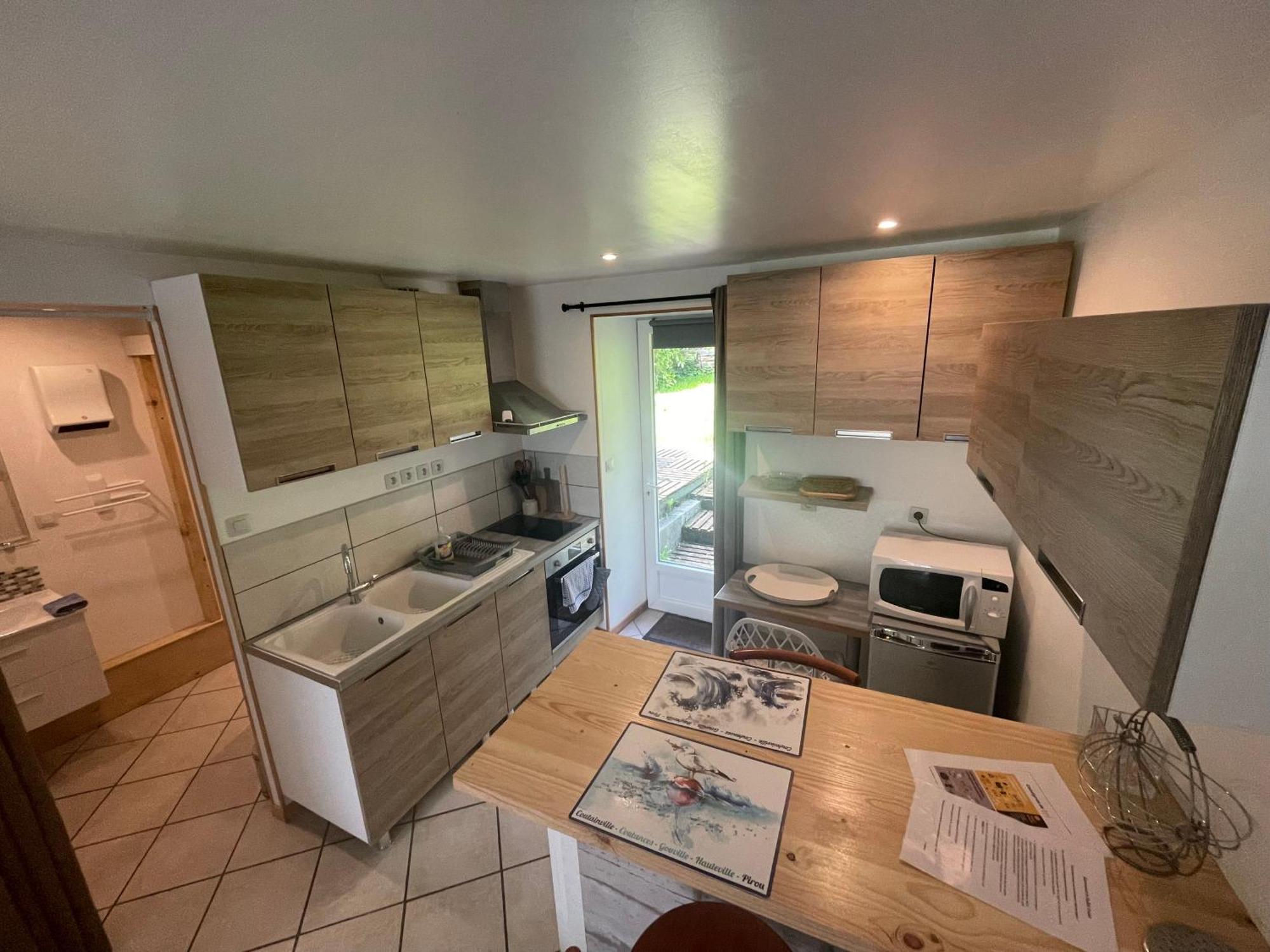 Apartment Independant Avec Jardin Privatif
