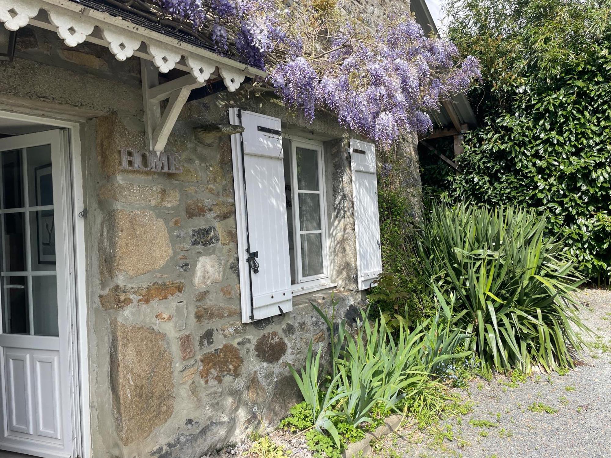 Independant Avec Jardin Privatif Le Lorey